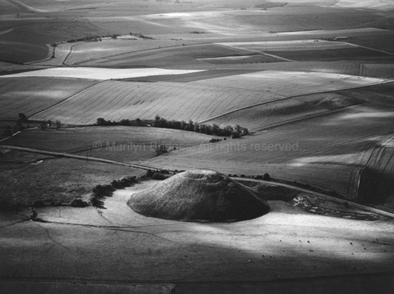 Silbury Hill, Wiltshire, 1985. copyright photographer Marilyn Bridges