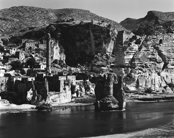 Hasankeyf, Anatolia, 2006. Asia. copyright photographer Marilyn Bridges