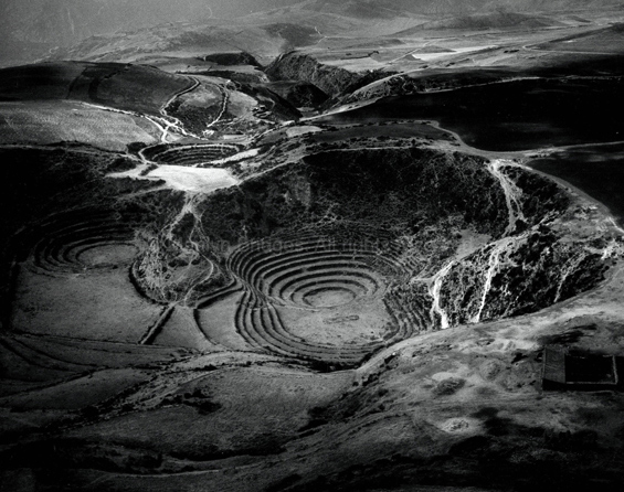 Moray, 1989. Peru. copyright photographer Marilyn Bridges