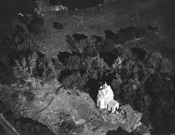 Chapelle de Saint-Croix, Abbaye Montmajour, France, 1984. copyright photographer Marilyn Bridges