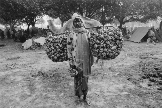 Vendor at Sonepur Mela, 1996. India. copyright photographer Marilyn Bridges